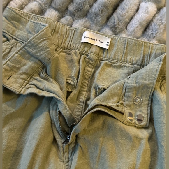 AF linen blend cargo pants. Size M regular. - Picture 2 of 3